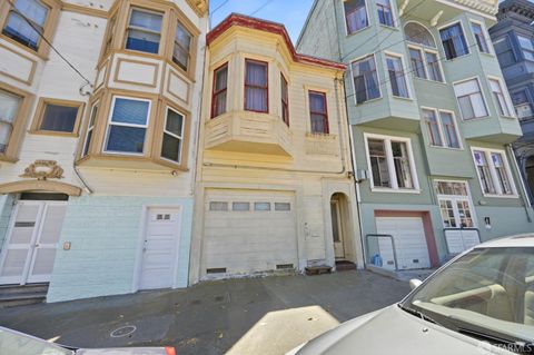 Property photo of 847 Greenwich Street, San Francisco, CA 94133