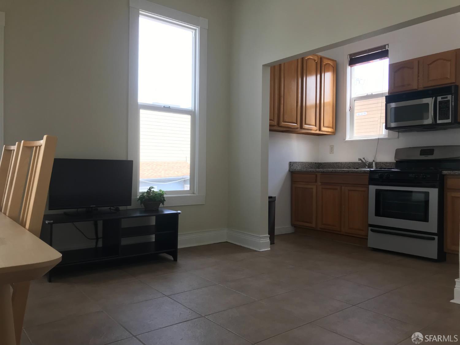 106-108 Sadowa Street