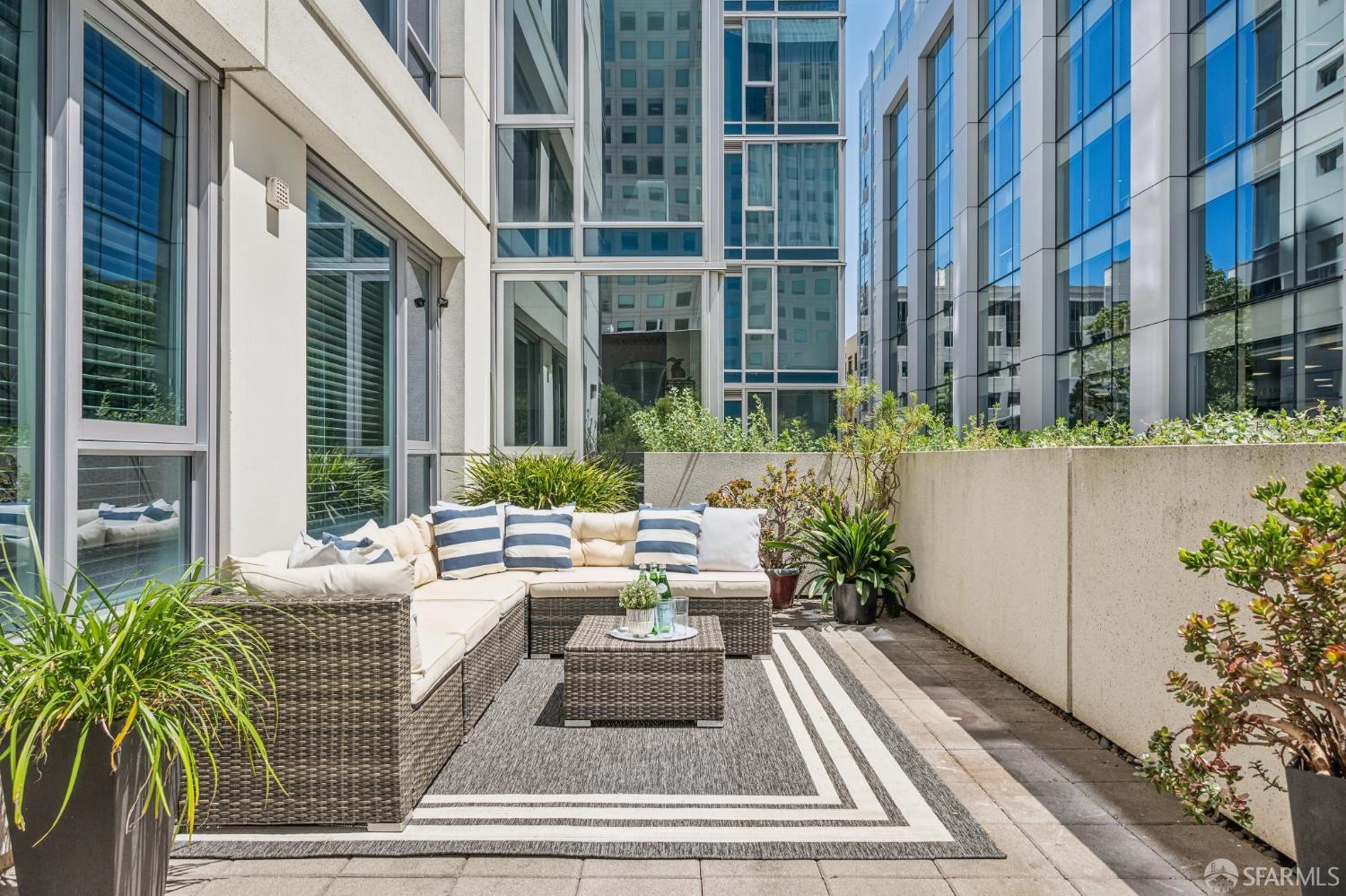 631 Folsom Street 2B