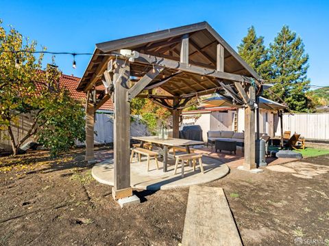 A home in El Sobrante