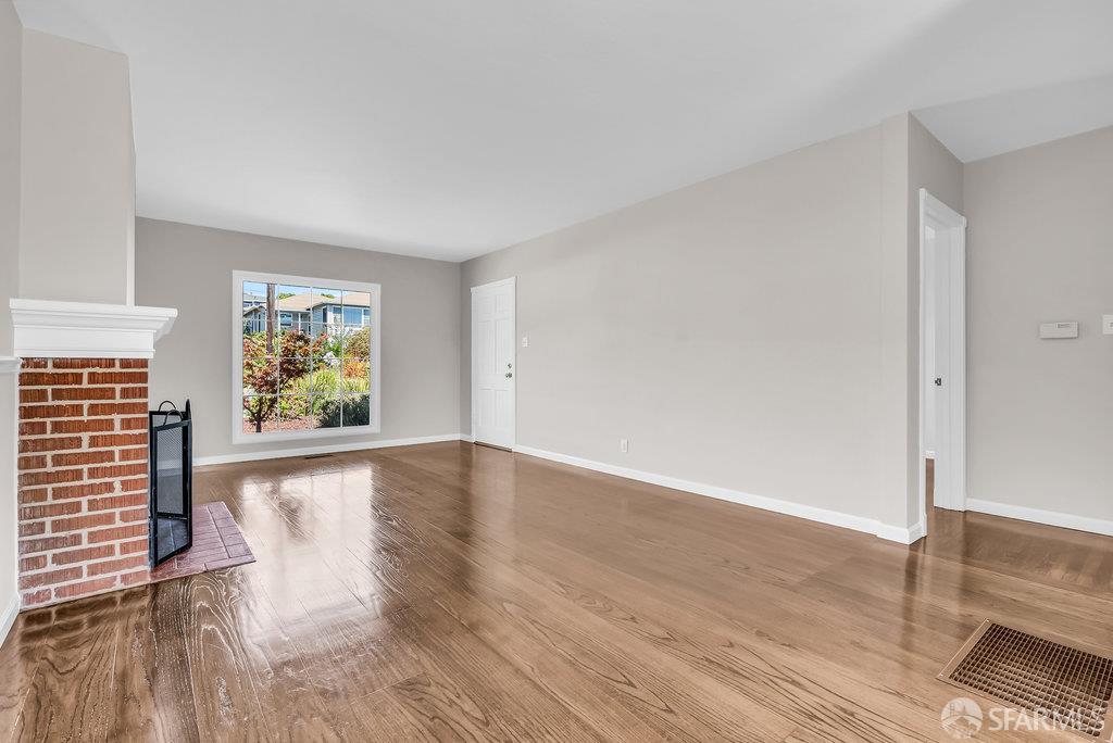 El Cerrito, California 94530, United States, 3 Bedrooms Bedrooms, ,1 BathroomBathrooms,Residential,Pending,188147