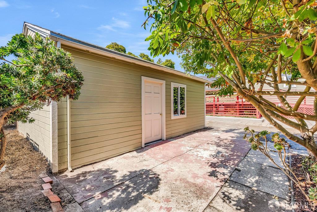 El Cerrito, California 94530, United States, 3 Bedrooms Bedrooms, ,1 BathroomBathrooms,Residential,Pending,188147