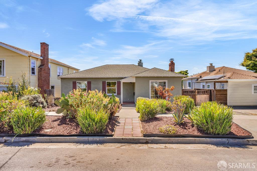 El Cerrito, California 94530, United States, 3 Bedrooms Bedrooms, ,1 BathroomBathrooms,Residential,Pending,188147