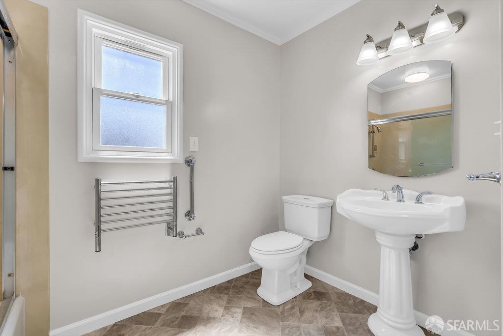 El Cerrito, California 94530, United States, 3 Bedrooms Bedrooms, ,1 BathroomBathrooms,Residential,Pending,188147