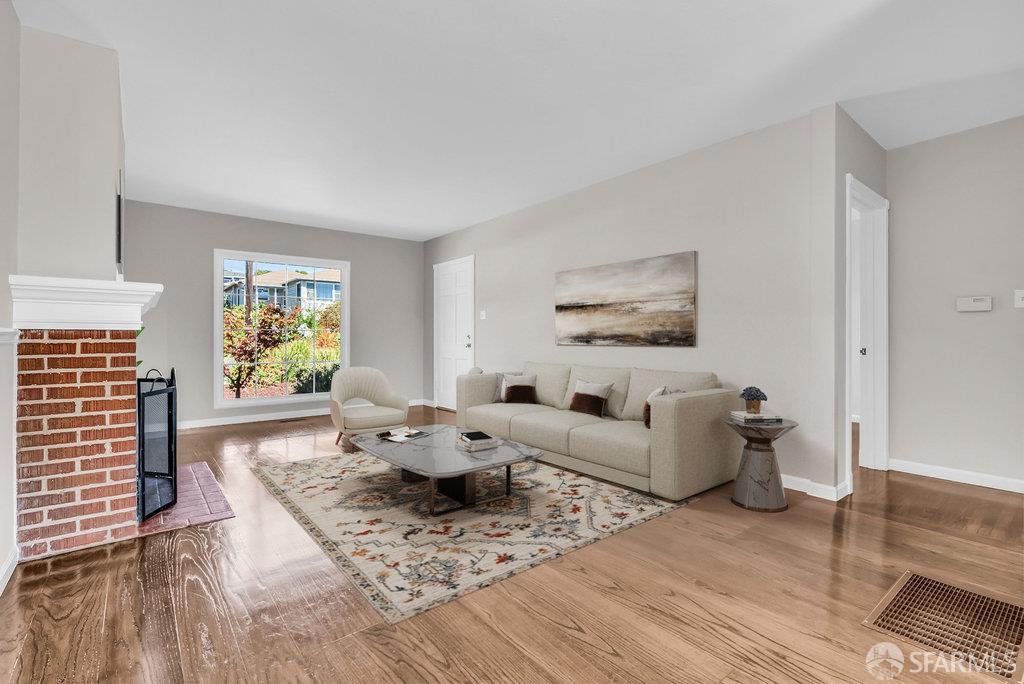 El Cerrito, California 94530, United States, 3 Bedrooms Bedrooms, ,1 BathroomBathrooms,Residential,Pending,188147