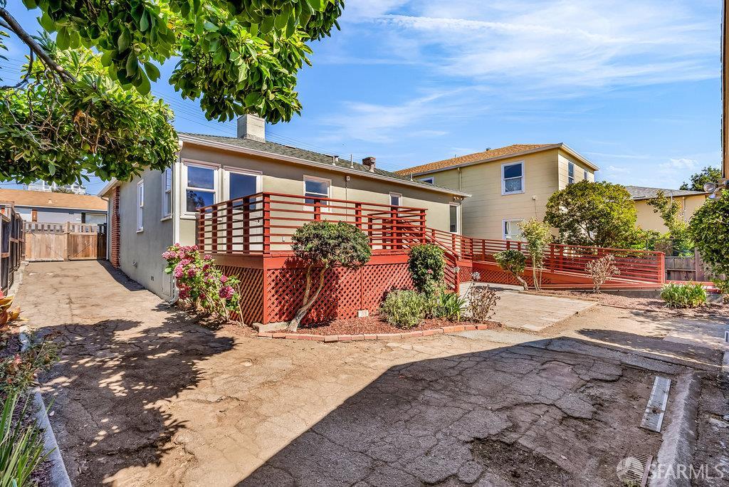 El Cerrito, California 94530, United States, 3 Bedrooms Bedrooms, ,1 BathroomBathrooms,Residential,Pending,188147