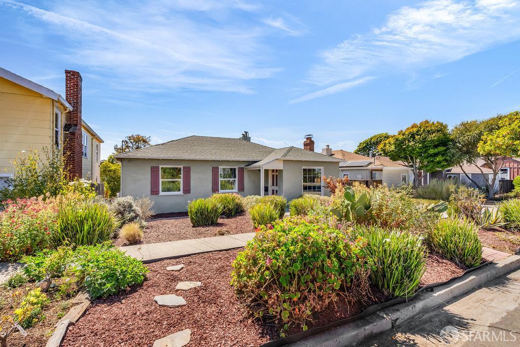 El Cerrito, California 94530, United States, 3 Bedrooms Bedrooms, ,1 BathroomBathrooms,Residential,Pending,188147