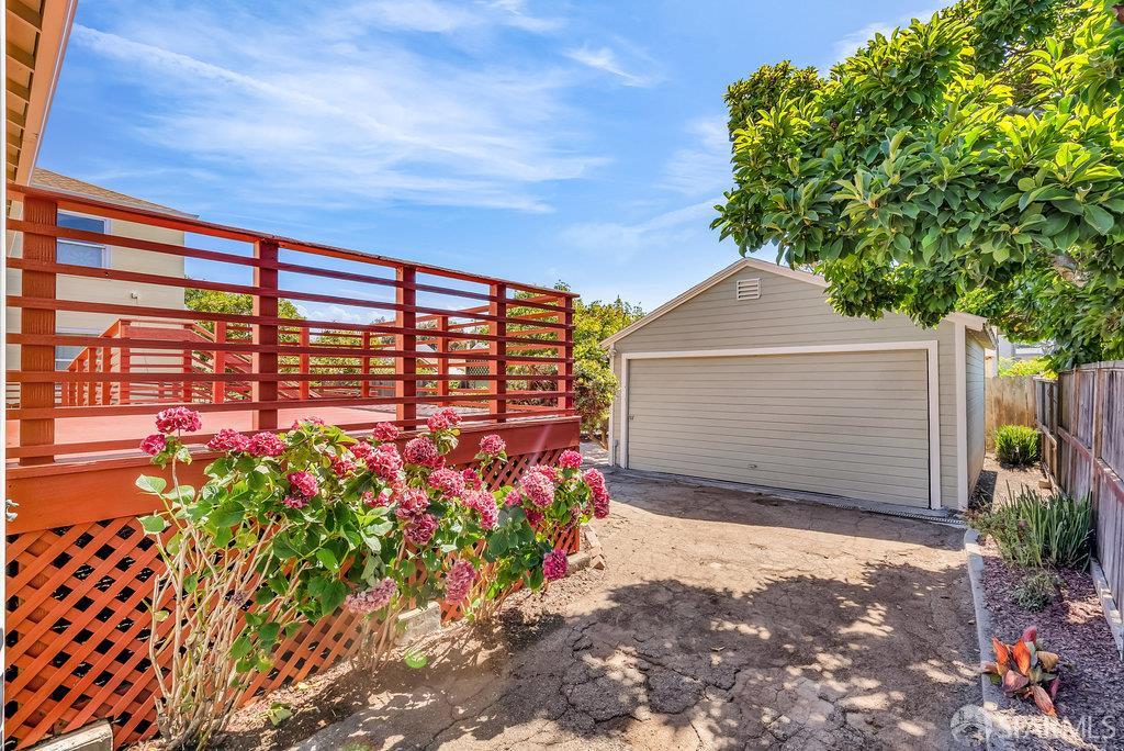 El Cerrito, California 94530, United States, 3 Bedrooms Bedrooms, ,1 BathroomBathrooms,Residential,Pending,188147