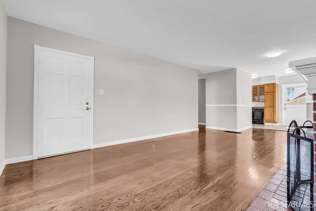 El Cerrito, California 94530, United States, 3 Bedrooms Bedrooms, ,1 BathroomBathrooms,Residential,Pending,188147