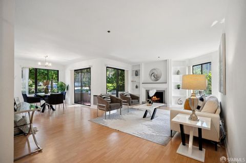Photo of 208 N Lake Merced Hills #1E, San Francisco, CA 94132 (MLS # 425065655)