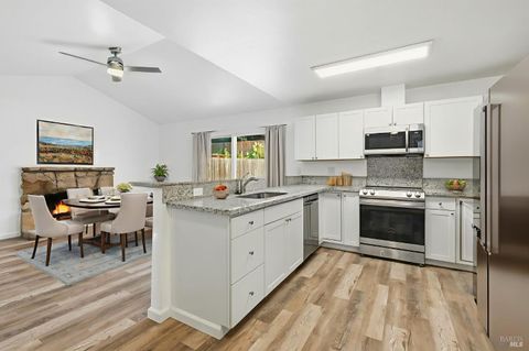 Photo of 132 Peach Street, Vallejo, CA 94589 (MLS # 325095414)