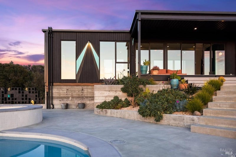 5245 Vista Grande Drive