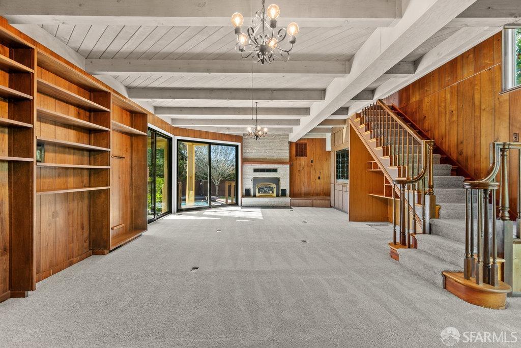 Orinda, California 94563, United States, 6 Bedrooms Bedrooms, ,4 BathroomsBathrooms,Residential,Active,93508