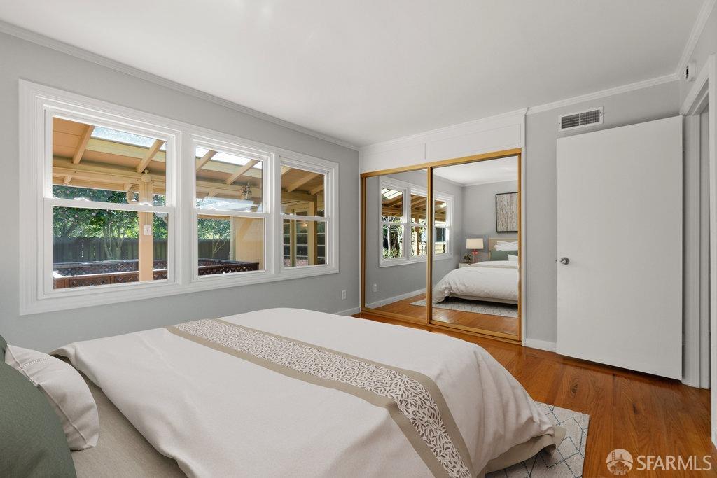 Orinda, California 94563, United States, 6 Bedrooms Bedrooms, ,4 BathroomsBathrooms,Residential,Active,93508