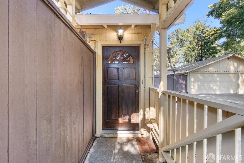 Orinda, California 94563, United States, 6 Bedrooms Bedrooms, ,4 BathroomsBathrooms,Residential,Active,93508