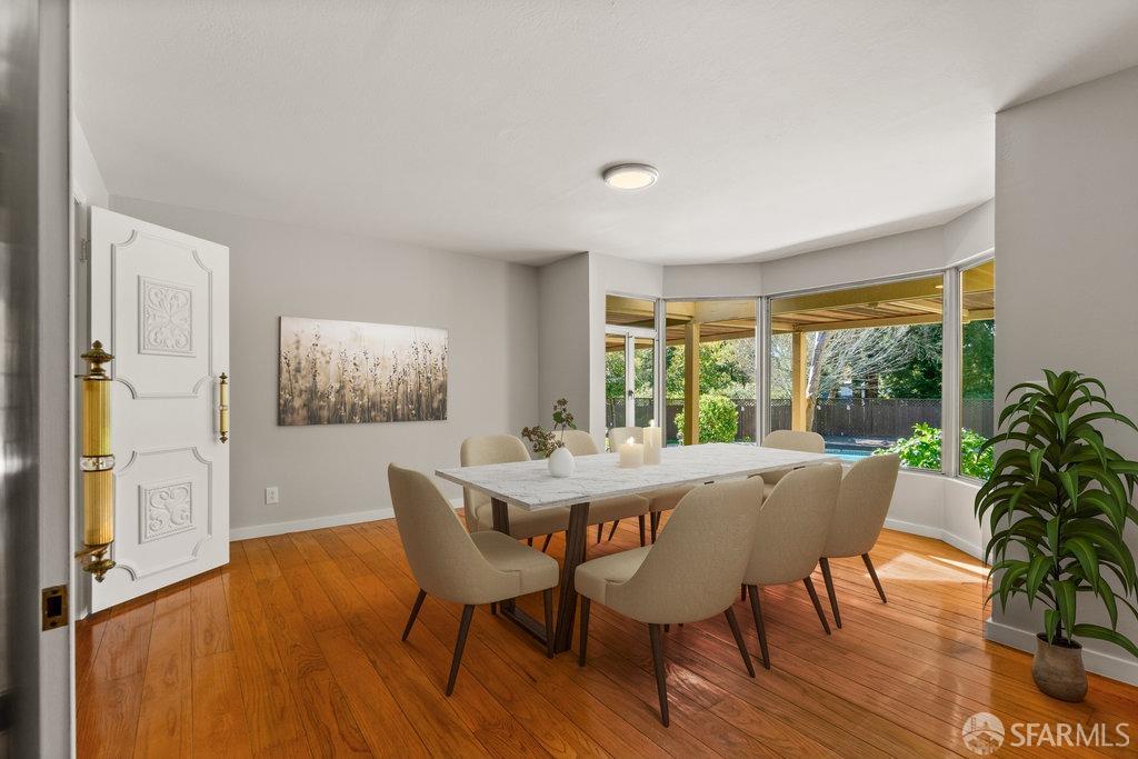 Orinda, California 94563, United States, 6 Bedrooms Bedrooms, ,4 BathroomsBathrooms,Residential,Active,93508