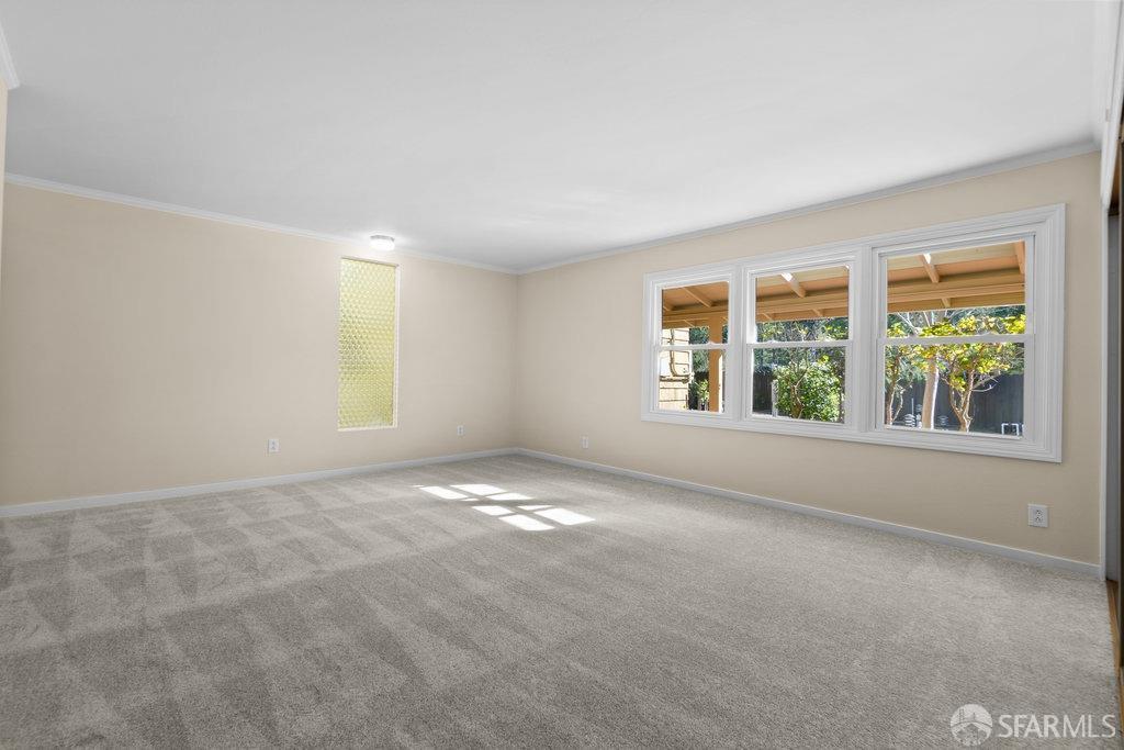 Orinda, California 94563, United States, 6 Bedrooms Bedrooms, ,4 BathroomsBathrooms,Residential,Active,93508