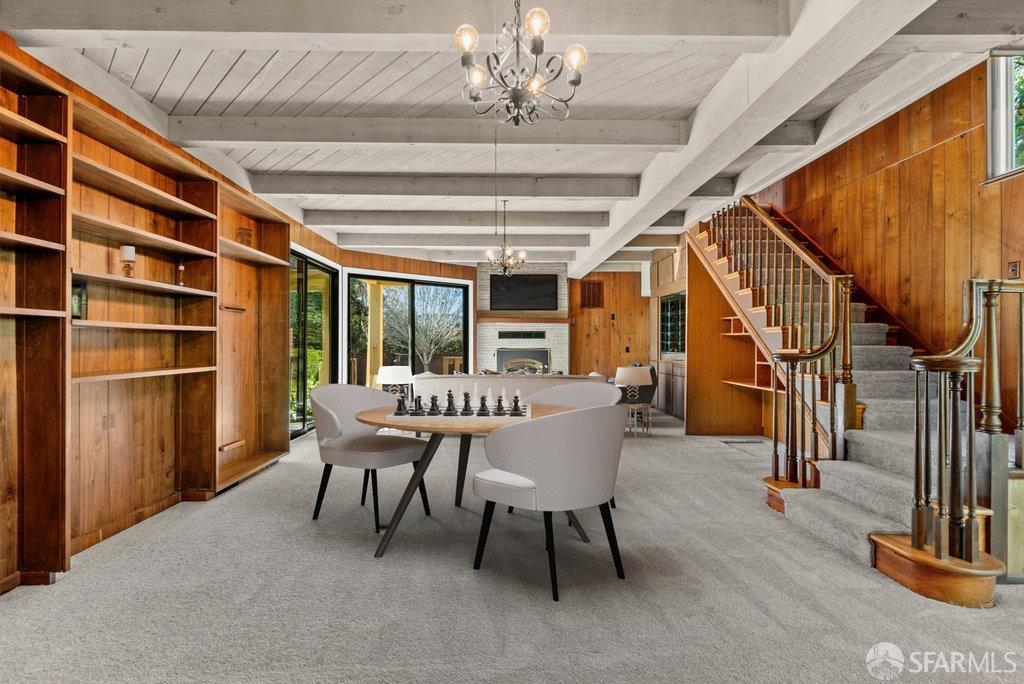 Orinda, California 94563, United States, 6 Bedrooms Bedrooms, ,4 BathroomsBathrooms,Residential,Active,93508