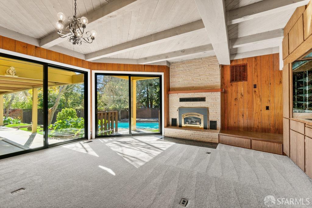 Orinda, California 94563, United States, 6 Bedrooms Bedrooms, ,4 BathroomsBathrooms,Residential,Active,93508