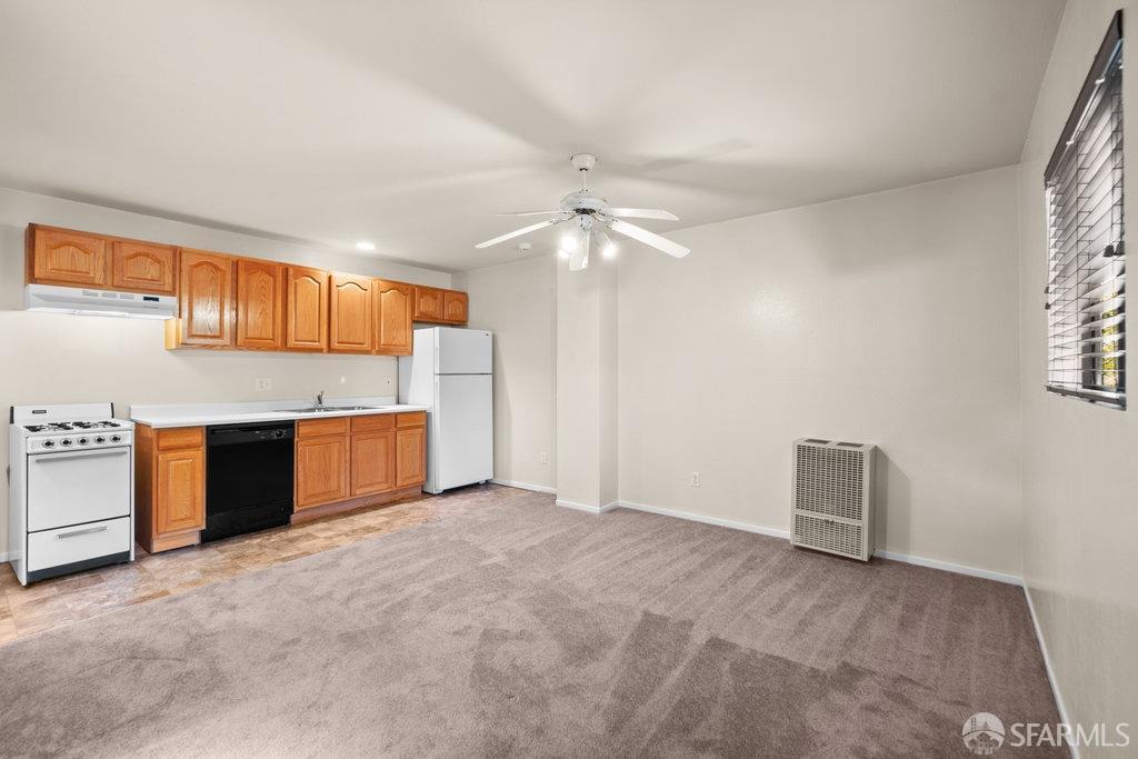 Orinda, California 94563, United States, 6 Bedrooms Bedrooms, ,4 BathroomsBathrooms,Residential,Active,93508