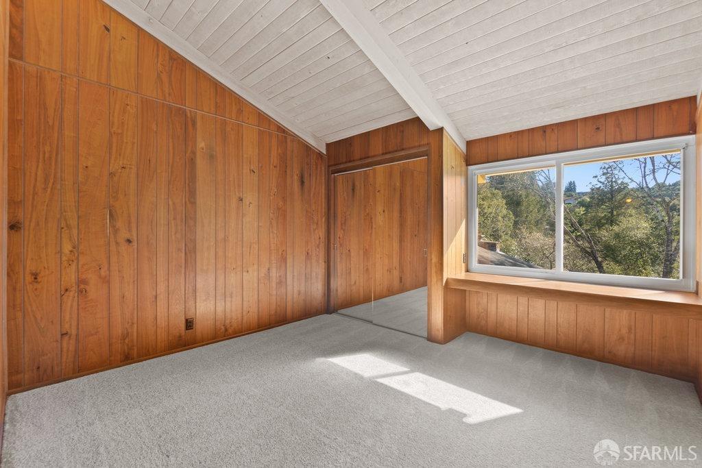 Orinda, California 94563, United States, 6 Bedrooms Bedrooms, ,4 BathroomsBathrooms,Residential,Active,93508