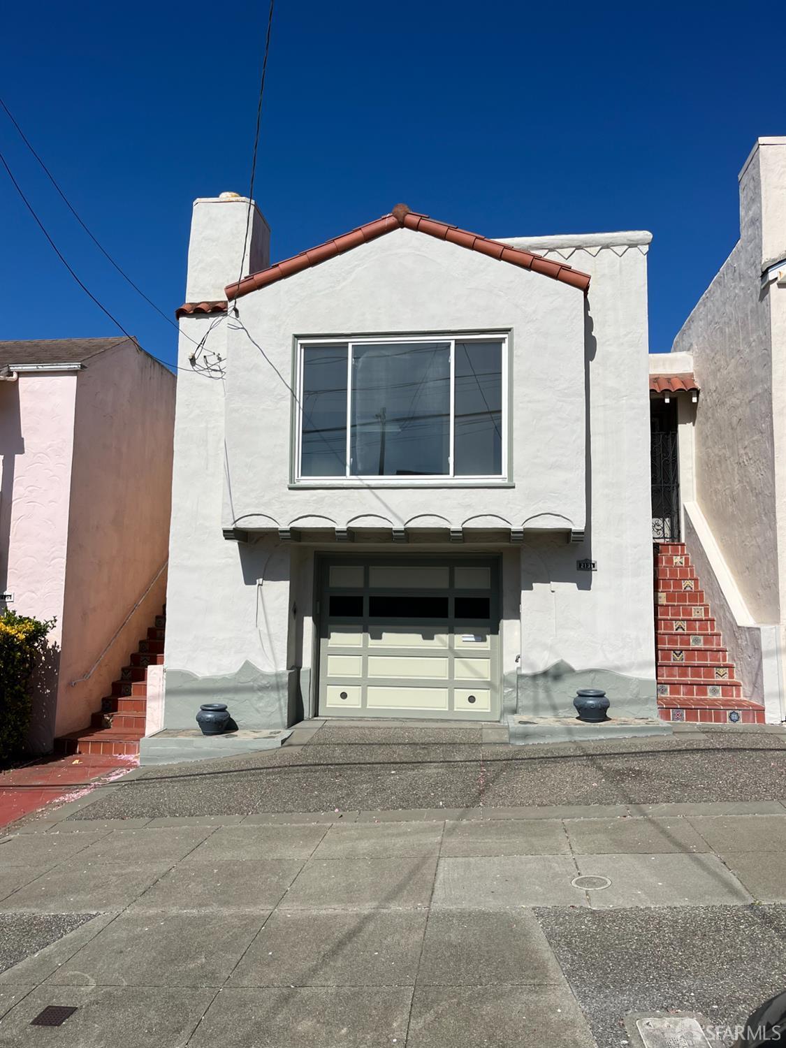 MLS: 425042209