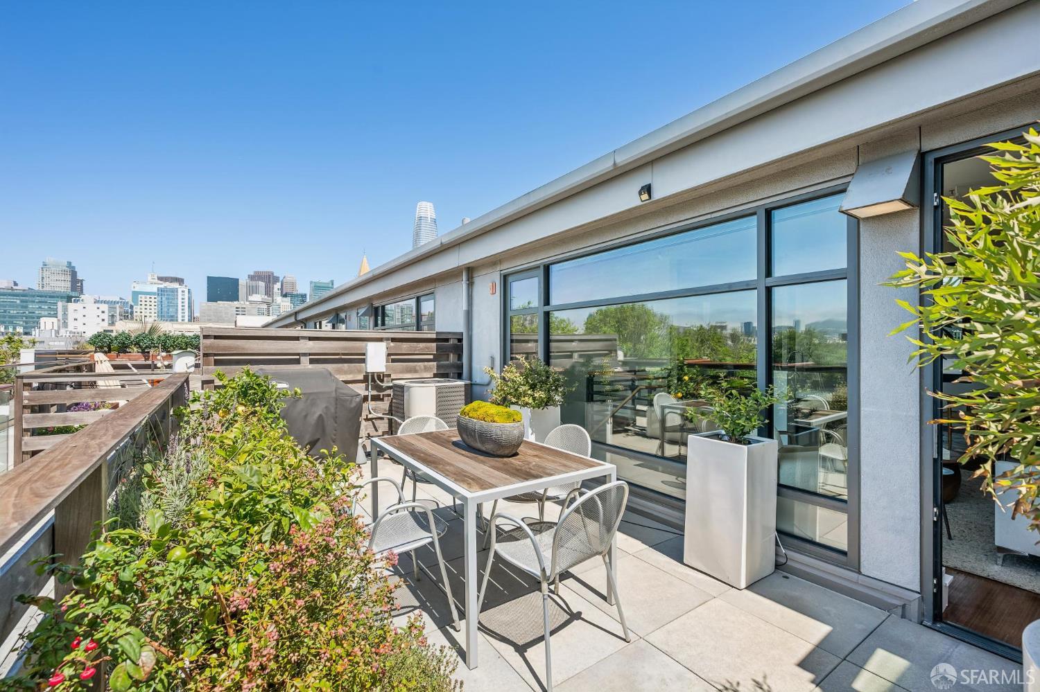 1 South Park Street 411