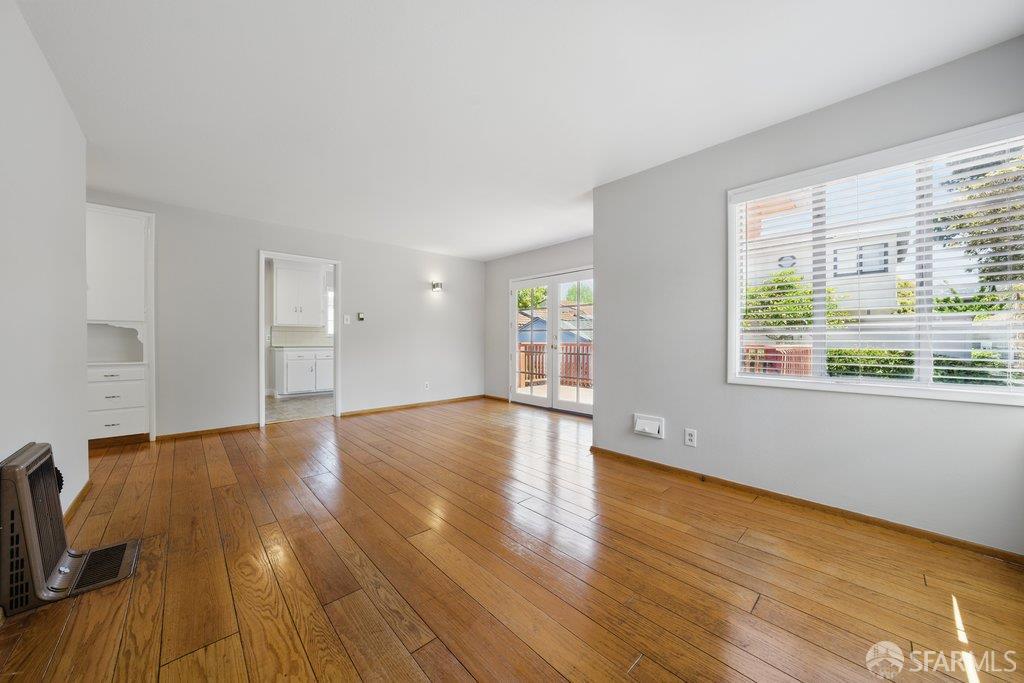 Albany, California 94706, United States, 2 Bedrooms Bedrooms, ,2 BathroomsBathrooms,Residential,Active,130444