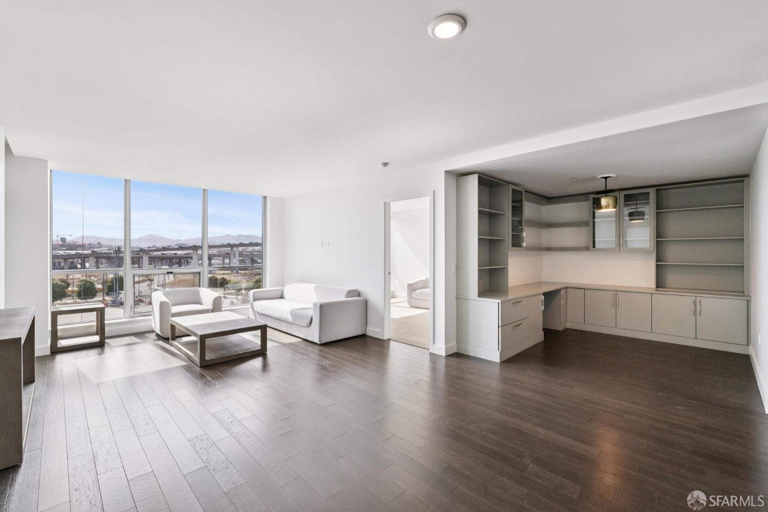 718 Long Bridge Street 506