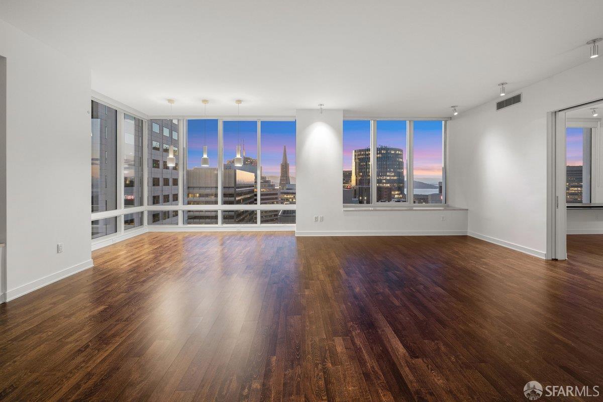 301 Mission Street 50A
