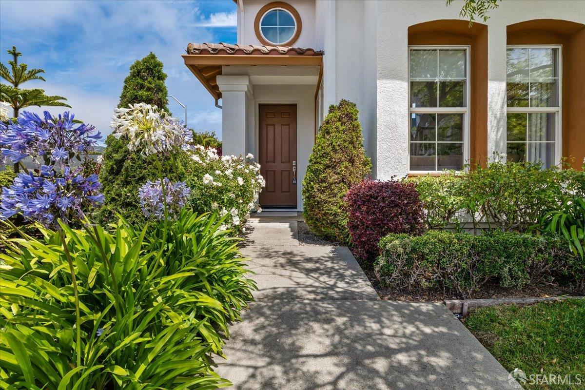 21 Amaryllis Court