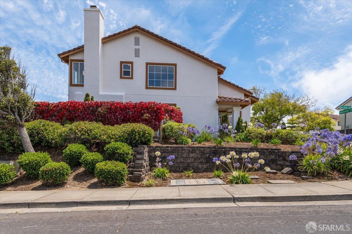 21 Amaryllis Court