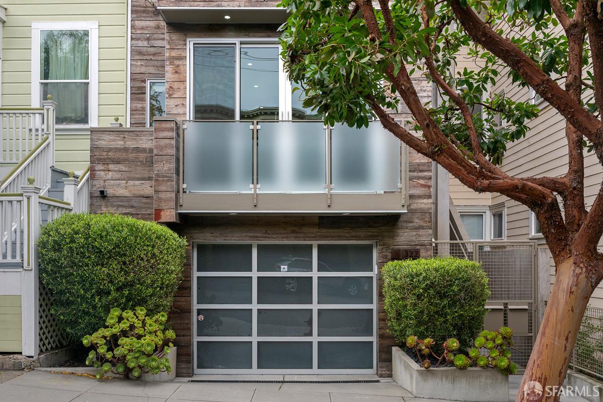 322 Duncan Street