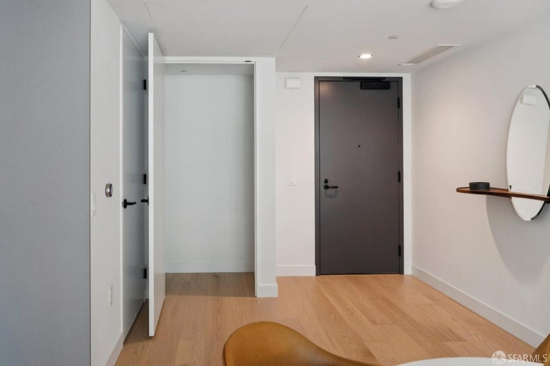 960 Market Street 807