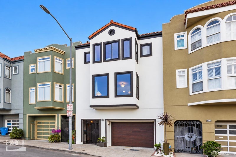 485 Gaven Street
