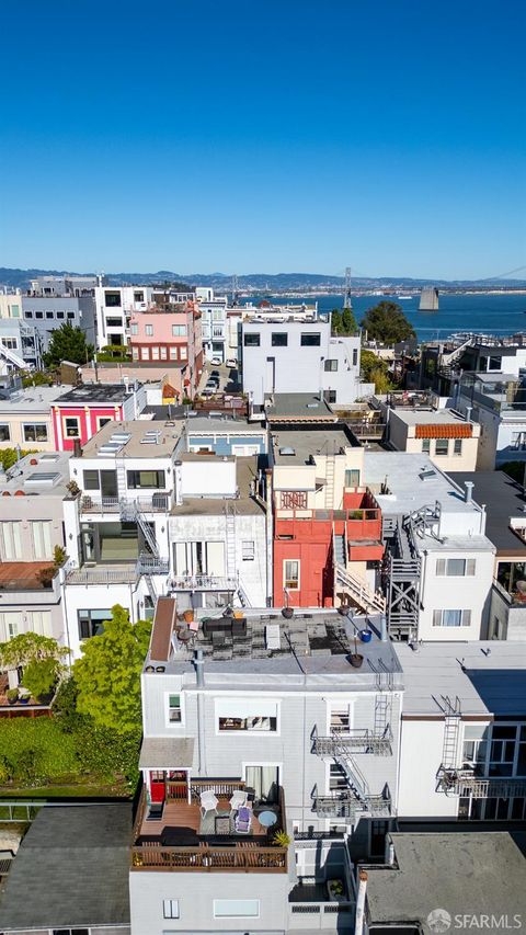 Property photo of 24 Windsor Place, San Francisco, CA 94133