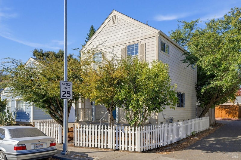 941 Kingwood Street