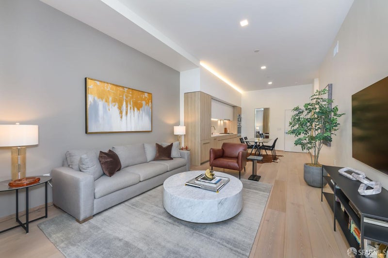 2238 Market Street 107