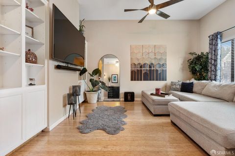 Photo of 710 24th Street, Oakland, CA 94612 (MLS # 425077357)