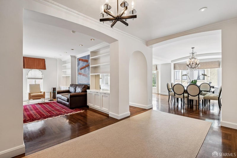 2100 Green Street 102