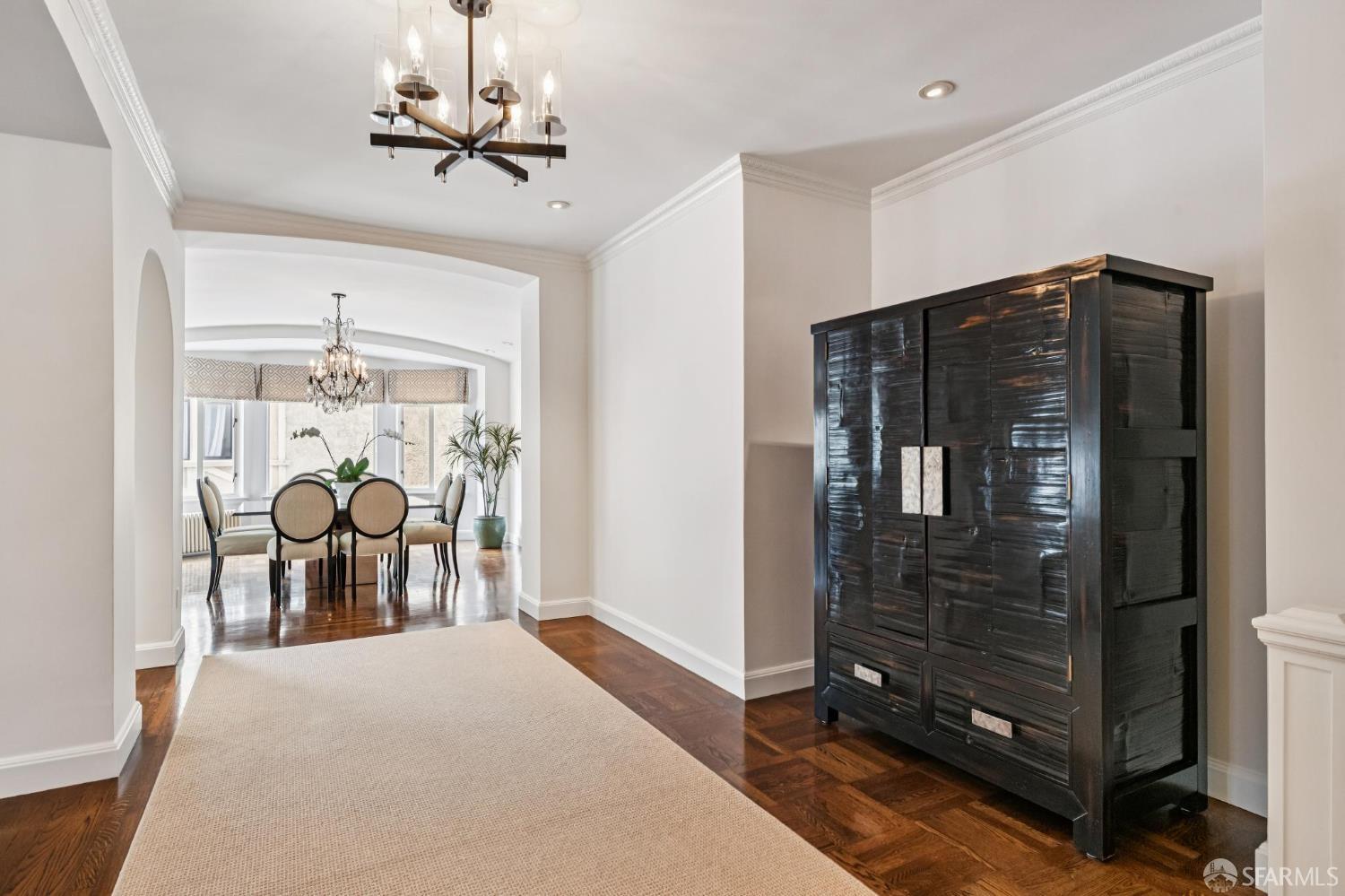 2100 Green Street 102