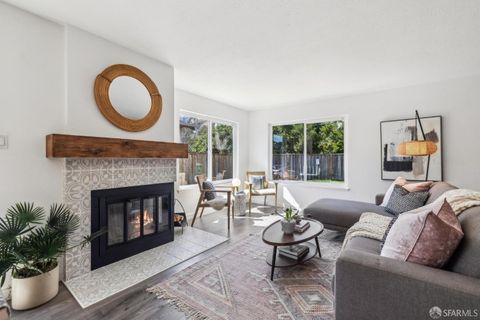 19 Vistaview Court, San Francisco, CA 94124 - #: 425008006