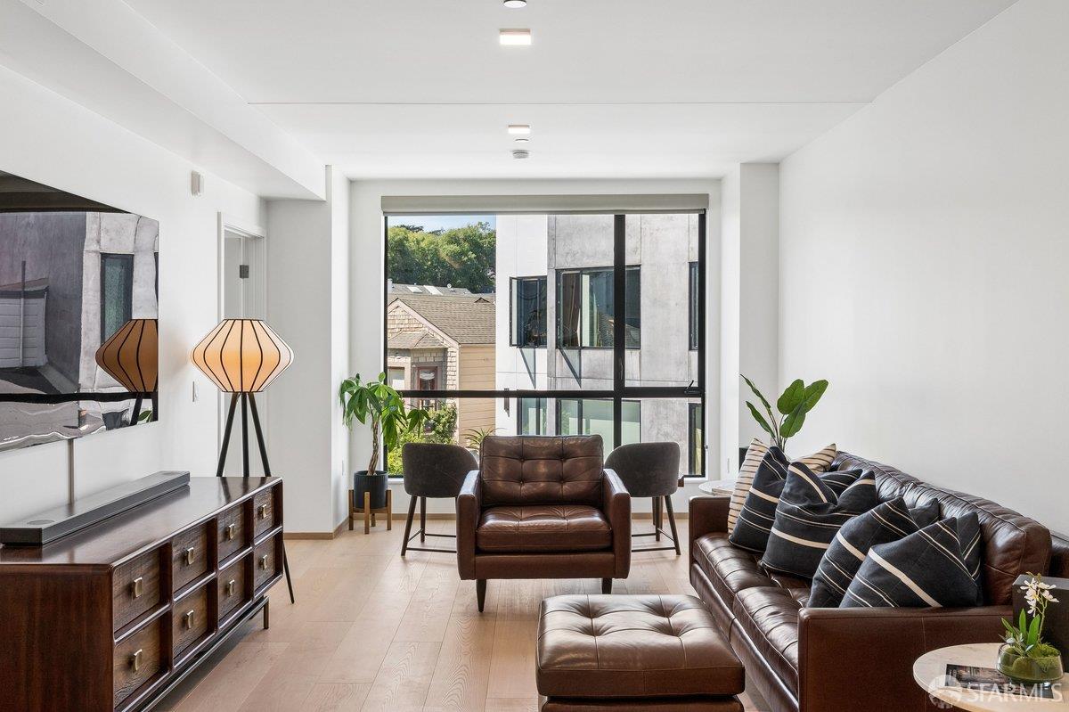 2238 Market Street 407