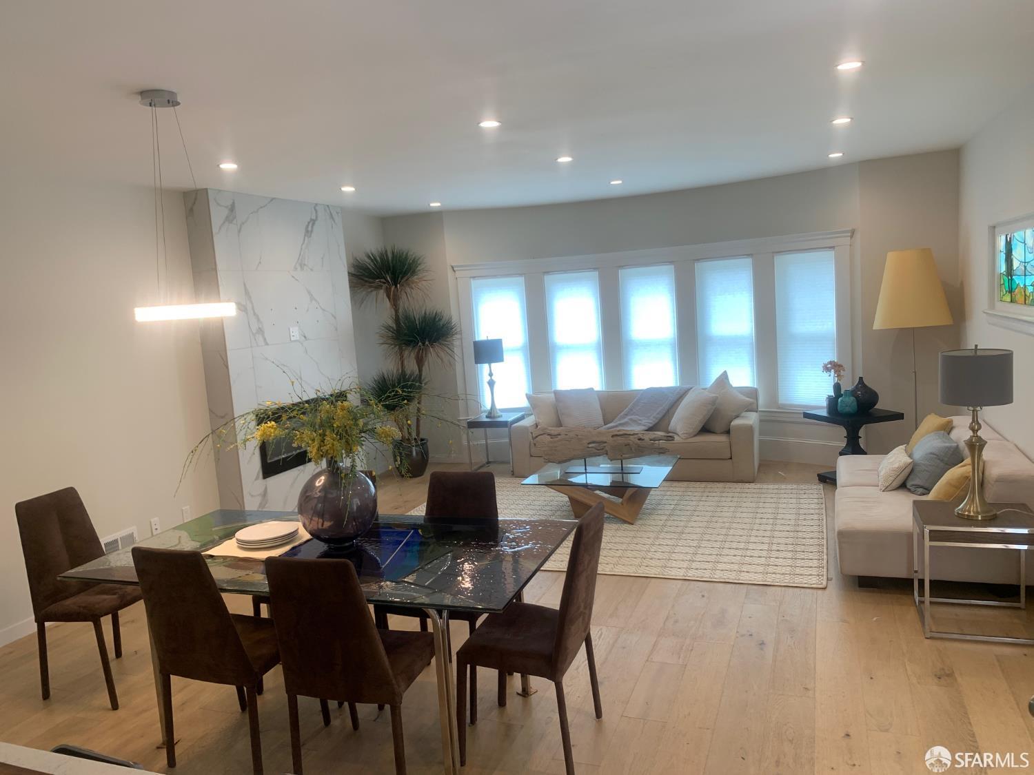 134-136A 17th Avenue