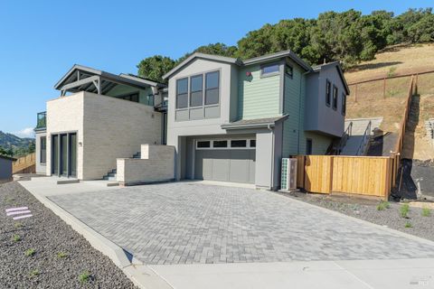 Property photo of 15 Erin Drive, San Rafael, CA 94903