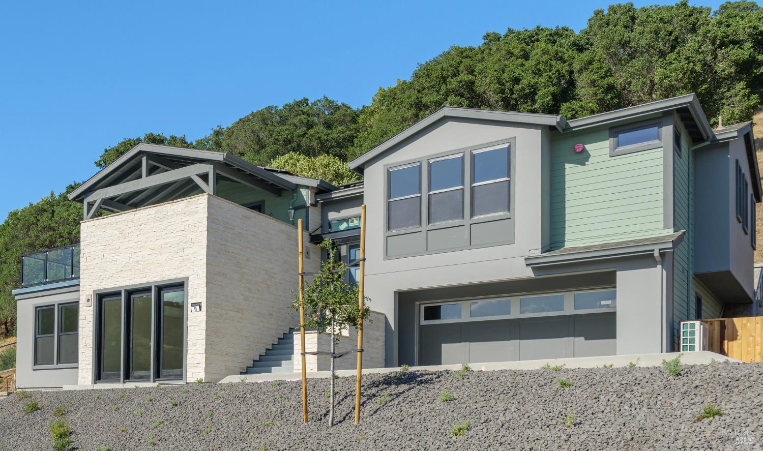 15 Erin Drive