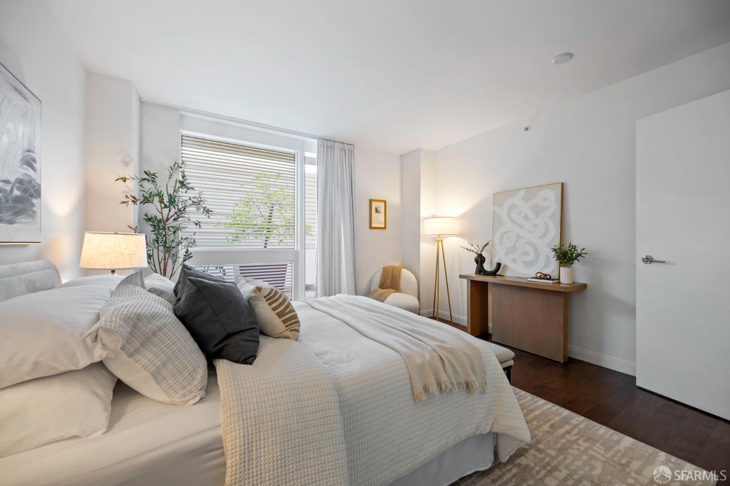 555 Fulton Street 219