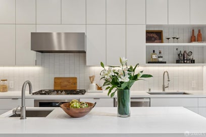 557 Dolores Street San Francisco CA 94110