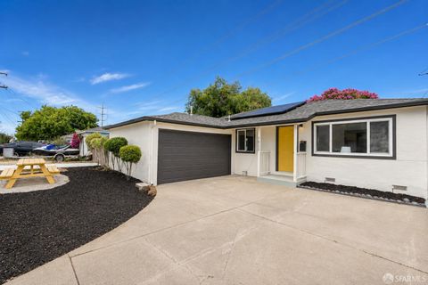 Property photo of 1832 Redwood Drive, Martinez, CA 94553