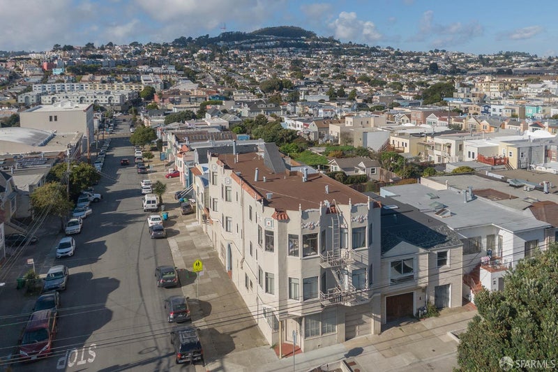 212 Jules Avenue